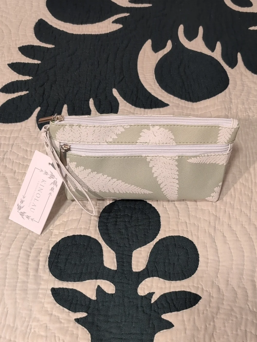 New Manaola Palapalai Tote, Long Zip Pouch And Lei Bag (3 Pcs Set )